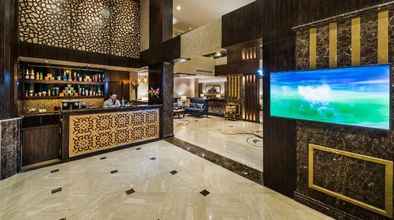 Bar, Cafe and Lounge 4 Boudl Heraa Suites