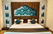 Kamar Tidur 5 Dwivedi Hotels Sri Omkar Palace
