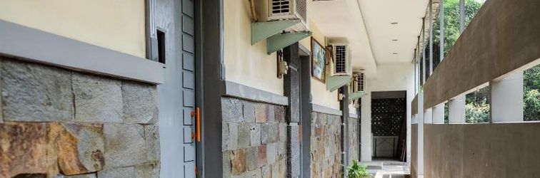 외관 NIRMALA RESORT