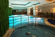 娯楽施設 Magnum Hotel Suites