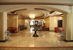 Lobby 3 Magnum Hotel Suites