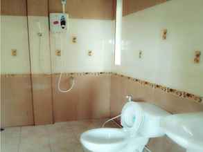 Toilet Kamar 4 Samet Inn