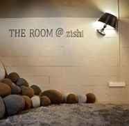 Lobby 4 The Room @ Zishi Hostel