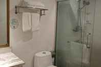 In-room Bathroom GreenTree Inn Chongqing Xinghuazhong Road Branch
