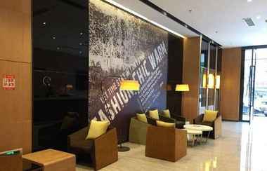 Lobi 2 Iu Hotel Chongqing Rongchang High Speed Railway St