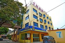 外観 7 Days Inn Shanghai Pudong International Airport B