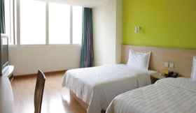 Bedroom 5 7 DAYS INN SHENZHEN SHANG MEILIN BRANCH