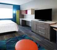 Bedroom 2 Home2 Suites by Hilton Pensacola I-10 Pine Forest