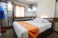 Kamar Tidur Mariposa Budget Hotel - Taytay