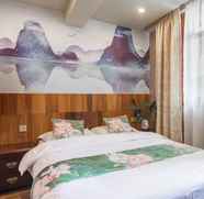 Kamar Tidur 4 Guilin Oasis Inn