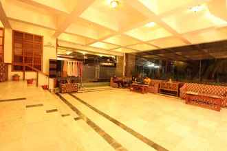 Lobby 4 Golden Tulip Manali Hotel