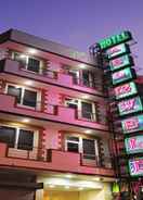 null Hotel All Iz Well