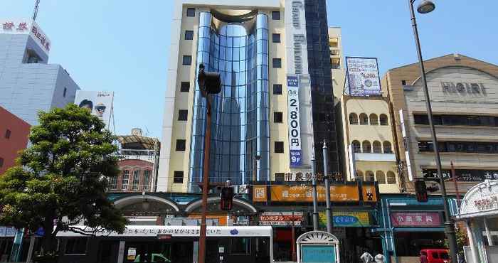 Exterior Capsule Hotel New Grand