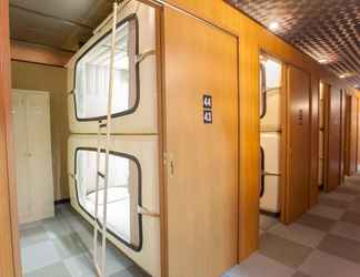 Lobby 2 Capsule Hotel New Grand