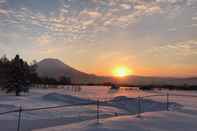 Nearby View and Attractions Niseko Guesthouse Nalu