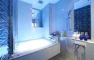 Toilet Kamar 6 Restay Iwatsuki (Adult Only)