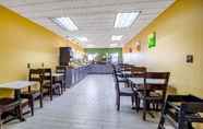 Restoran 3 Quality Inn Suites Columbia