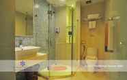 In-room Bathroom 3 D North Star Hotel Spa