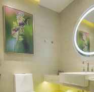 In-room Bathroom 2 Lavande Hotel Guangzhou Tianhe Sports West Road Su