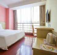 Bedroom 5 7 Days Inn Changsha Yinpenling Aokesi Square Branc
