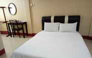 Bedroom 4 History Hotel