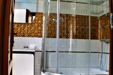 In-room Bathroom ADA BUNGALOW UZUNGOL