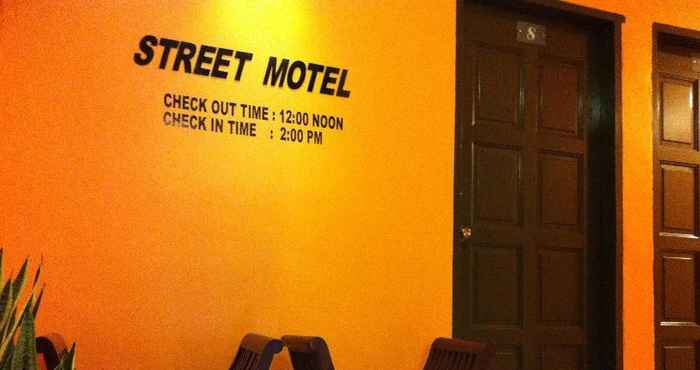 Lainnya Ten Street Motel