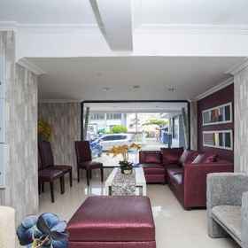 1411 Djakarta Hotel Syariah 1, Hotel Banjar Fried Chicken