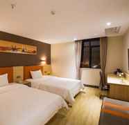 Bedroom 5 7 Days Inn Beijing Yanqing