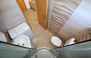 In-room Bathroom 3 Apartments Ivona