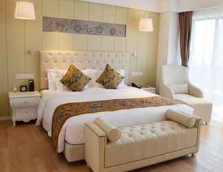 Bedroom 2 Zhongzhou Intermega Hotel Lingshui