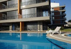 スイミングプール 2 Mene Suites Apart Otel