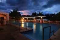 Kolam Renang Zaycoland Resort and Hotel