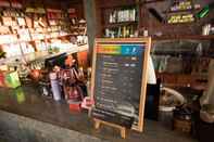 Bar, Cafe and Lounge Phumektawan Resort