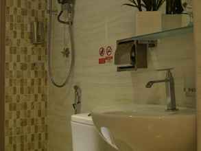 In-room Bathroom 4 DR Hotel Penang