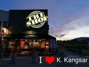 Bangunan 4 The Shop Hotel