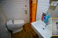 In-room Bathroom GAEUNCHAE HANOK GUESTHOUSE JEONJU