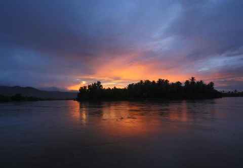 Nearby View and Attractions Champa Lodge