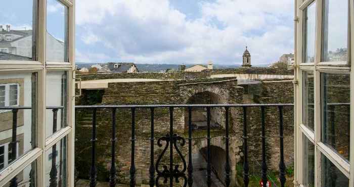 Nearby View and Attractions Monumento Pazo De Orbán & Sangro