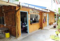 Luar Bangunan 5 Fatt Choi Coffee Cabin