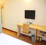 Bedroom 2 7 Days Inn Wuhan Wuchang Railway Station Subway St