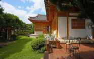 Common Space 5 Cheonggong Hanok Stay