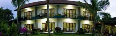 Swimming Pool 2 Terrace Bali Inn