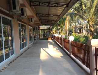 Exterior 2 Aple Homestay