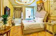 Bedroom 5 Swan of Love Shenzhen Nanshan hotel 