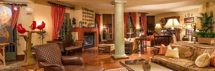 Lobi Los Gatos A Greystone Hotel