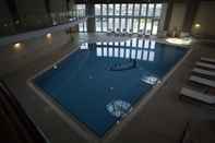 Swimming Pool WYNDHAM GRAND KAYSERI