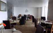 Restaurant 2 New Royal Windsor Hotel