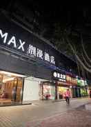 EXTERIOR_BUILDING Zmax Guangzhou Jiangtai Road Metro Station