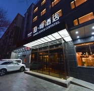 Exterior 5 James Joyce Coffetela Renmin University Metro Stat